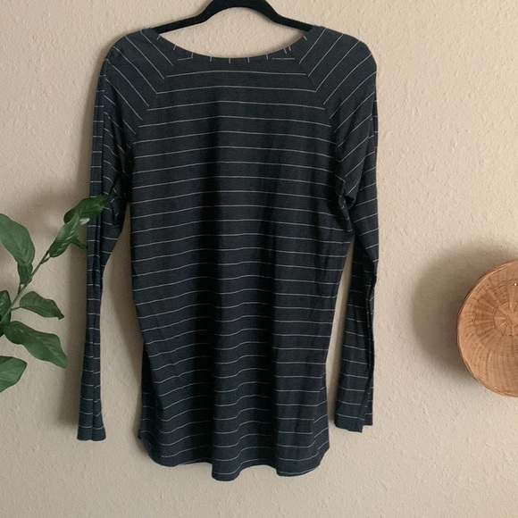 Lululemon long sleeve stripped top - Picture 3 of 4